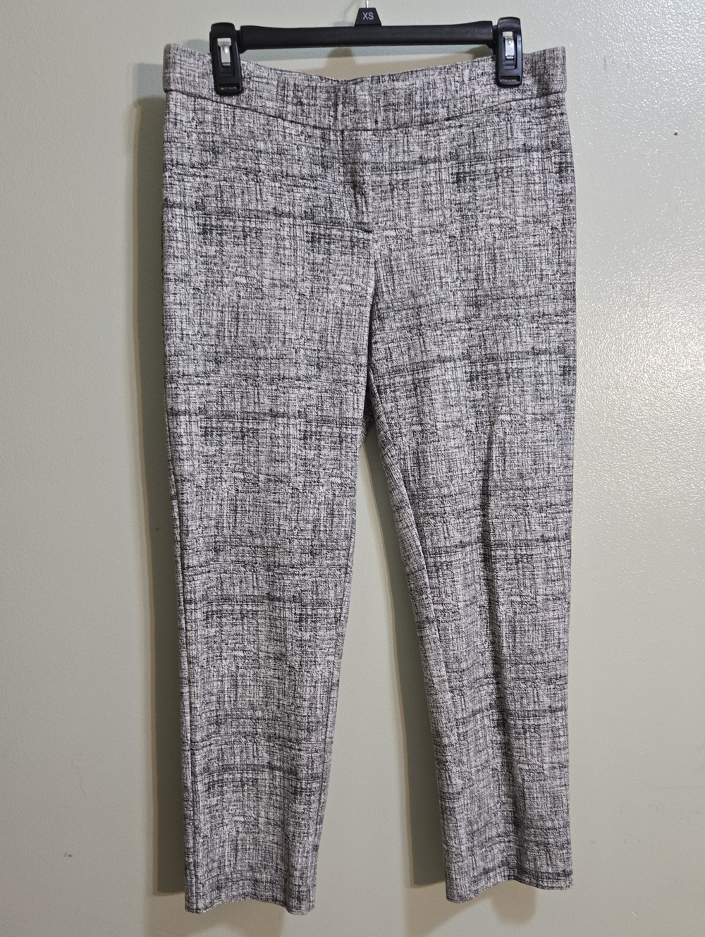 Amanda & Chelsea Gray Textured Dress Trousers